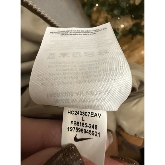 NWT Nike Storm-Fit Primaloft Windrunner Hooded Puffer Jacket  Men’s Size L $250 - Picture 9 of 9